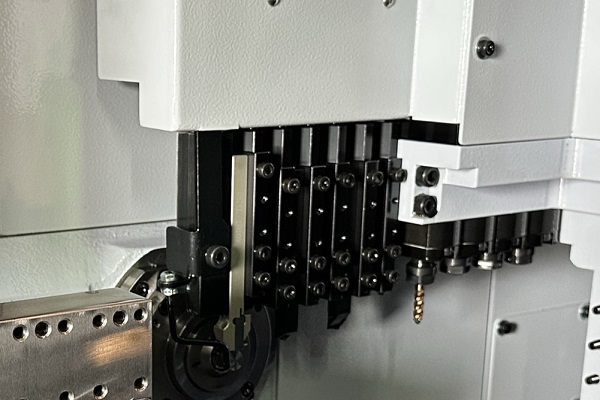 6-position O.D. tooling holder